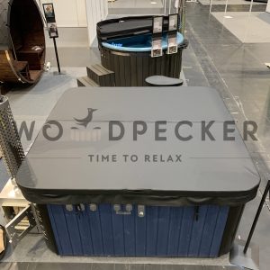 Acrylic square hot tub