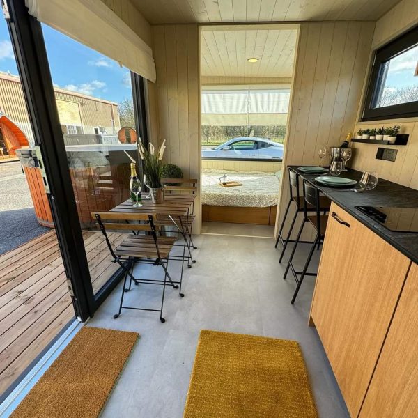 Woodpecker-Wooden-framed-house-Mario-1