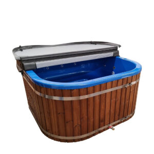 Munich Square Hot Tub - Image 4